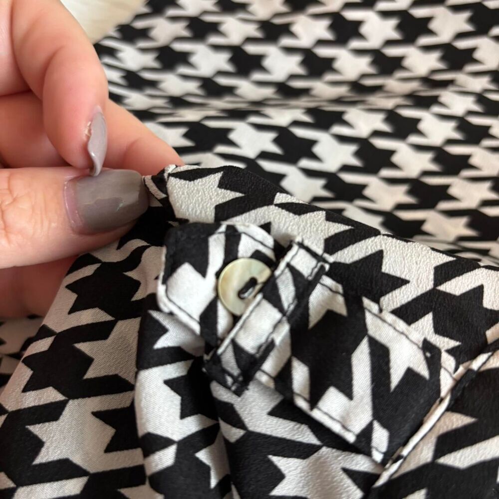 41 Hawthorn Houndstooth Blouse black & white - Picture 8 of 8